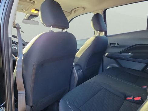 Used 2023 Nissan Kicks SV image 11