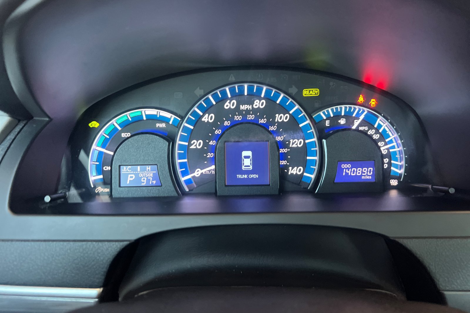 Used 2014 Toyota Camry LE FWD image 25