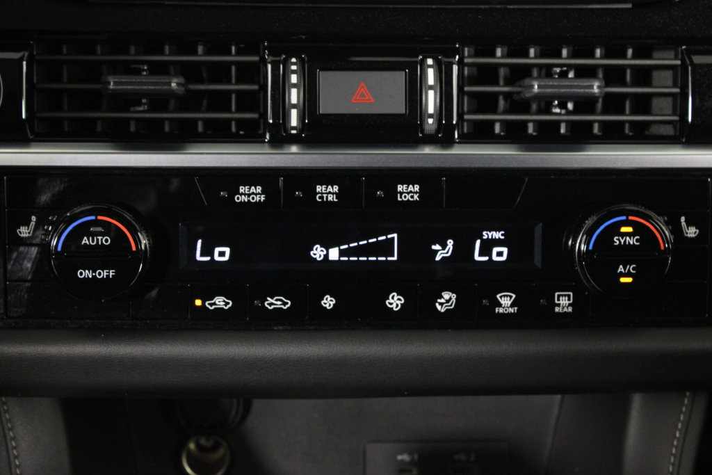 Certified 2024 Nissan Pathfinder SV FWD image 22