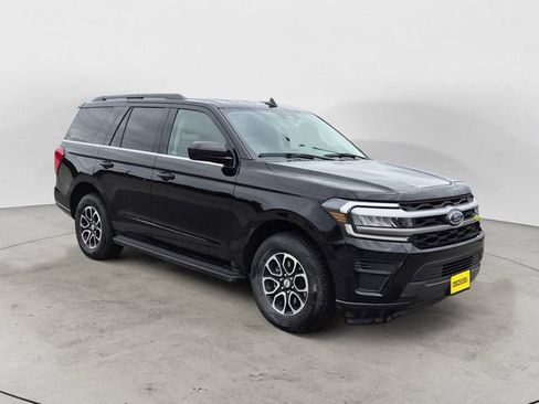 Certified 2024 Ford Expedition XLT AWD/4WD image 3
