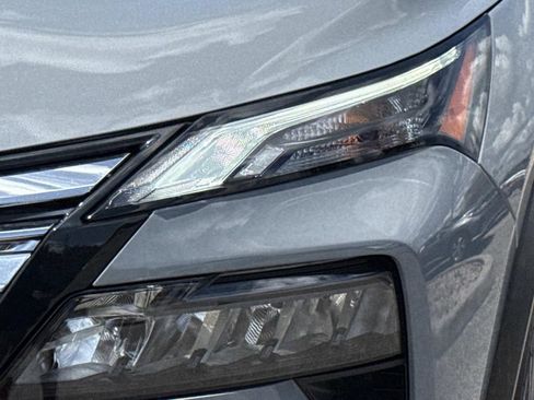 Certified 2024 Nissan Rogue SL w/ SL Premium Package FWD image 12