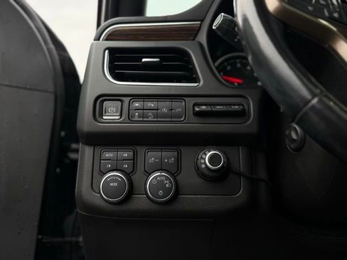 Used 2021 Chevrolet Suburban High Country image 17