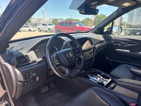 Certified 2021 Honda Pilot Black Edition image 11