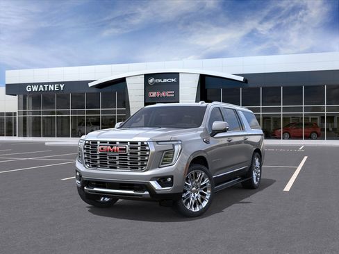 New 2026 GMC Yukon XL Denali image 8