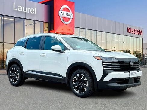 New 2025 Nissan Kicks SV w/ SV Premium Package AWD/4WD image 1