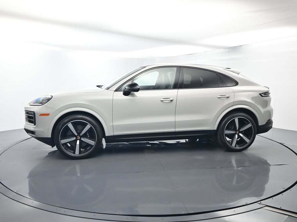 Certified 2026 Porsche Cayenne Coupe AWD/4WD image 2