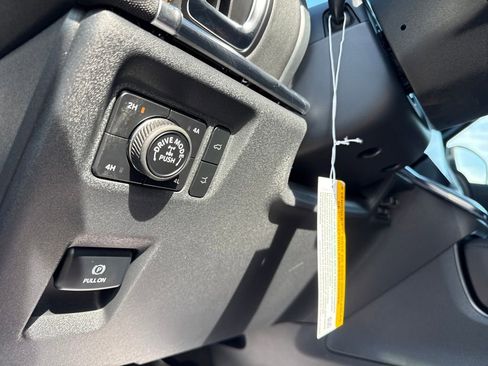 New 2026 Ford Expedition Tremor image 17