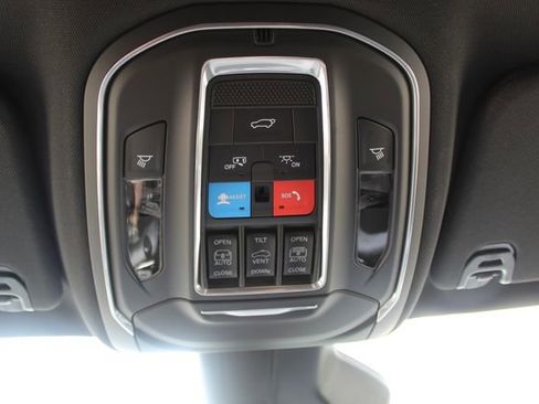 New 2026 Jeep Grand Wagoneer L Limited AWD/4WD image 27