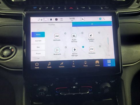 Used 2022 Jeep Grand Cherokee Limited 4xe image 25