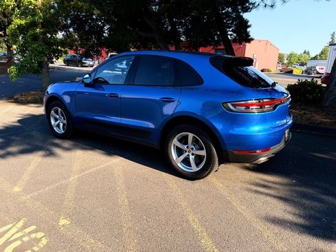Used 2020 Porsche Macan AWD/4WD image 3