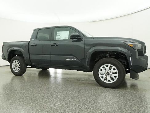 New 2025 Toyota Tacoma SR5 image 28