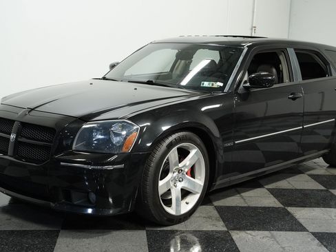 Used 2006 Dodge Magnum SRT8 w/ SRT Option Group III image 5