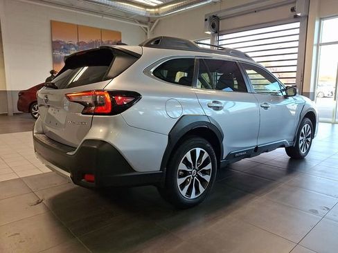 Certified 2025 Subaru Outback Limited image 6
