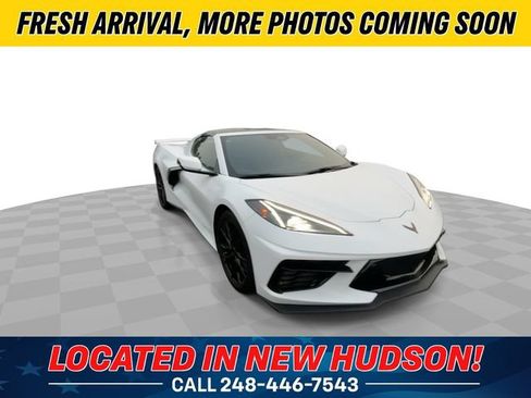 Used 2025 Chevrolet Corvette Stingray Preferred Cpe w/ Z51 Performance Package RWD image 4