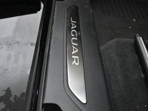 New 2026 Jaguar F-PACE R-Dynamic S image 22