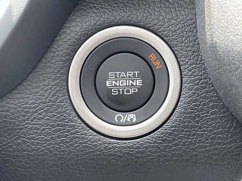 New 2026 RAM 2500 Tradesman w/ Chrome Appearance Group AWD/4WD image 32