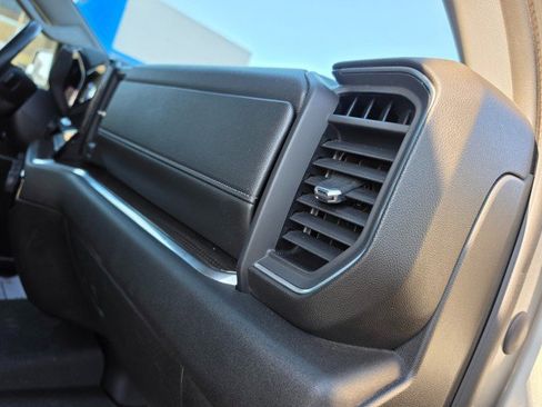 Used 2023 Chevrolet Silverado 1500 RST w/ Z71 Off-Road Package image 15