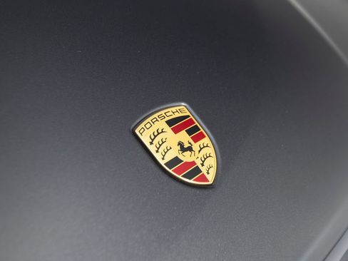 Certified 2026 Porsche Macan AWD/4WD image 12
