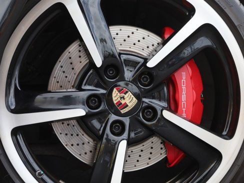 Used 2015 Porsche 911 Carrera S RWD image 54