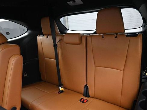 Certified 2025 Toyota Highlander LE AWD/4WD image 35
