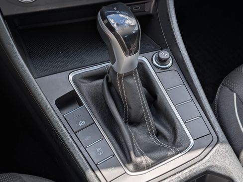 Certified 2023 Volkswagen Jetta Sport FWD image 24