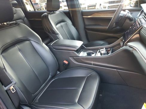 New 2025 Jeep Grand Cherokee L Limited AWD/4WD image 19