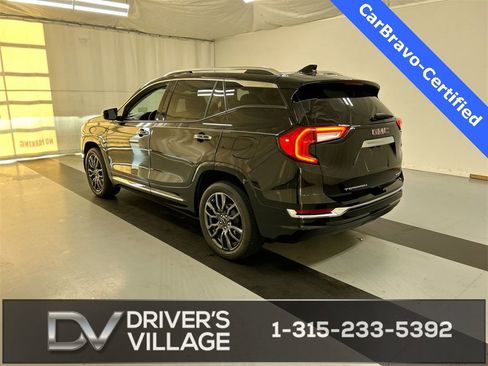 Certified 2023 GMC Terrain Denali w/ Black Diamond Edition image 7