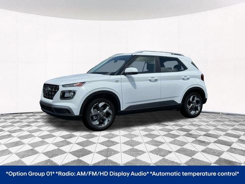 Certified 2025 Hyundai Venue SEL image 2