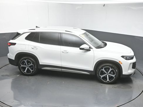 Certified 2025 Volkswagen Tiguan SE image 50