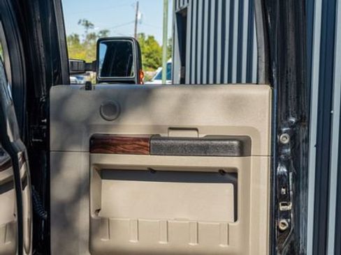 Used 2008 Ford F250 Lariat image 38