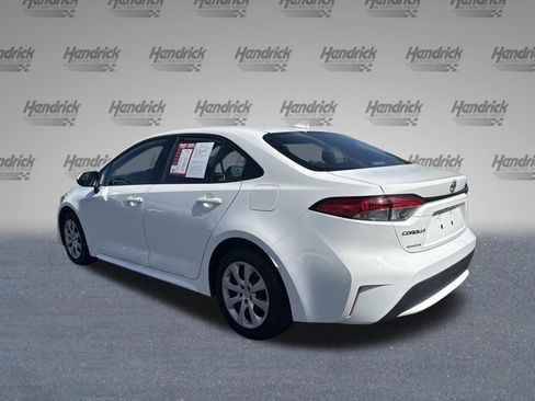 Used 2021 Toyota Corolla LE image 8