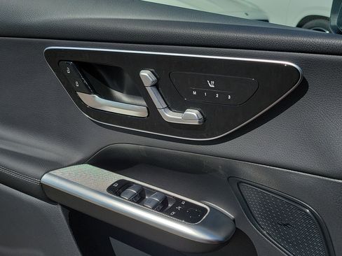 Used 2026 Mercedes-Benz GLC 300 image 20