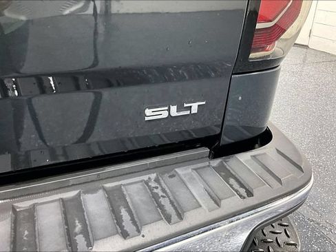 Used 2017 GMC Sierra 1500 SLT w/ Suspension Package, Off-Road AWD/4WD image 23