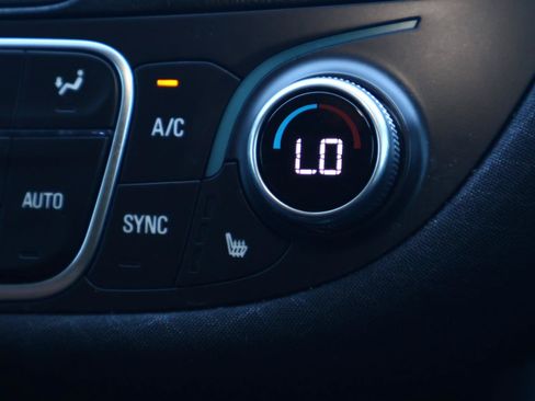 Used 2024 Chevrolet Malibu LT FWD image 22