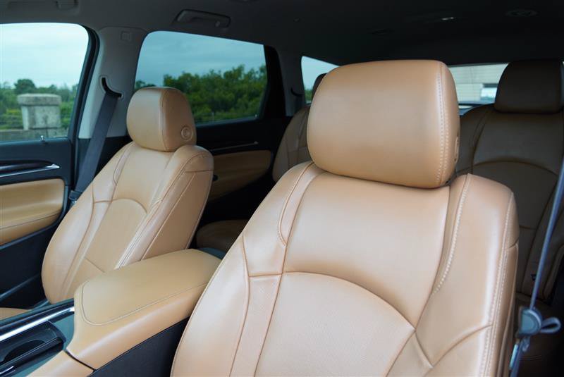 Used 2020 Buick Enclave Essence FWD image 42