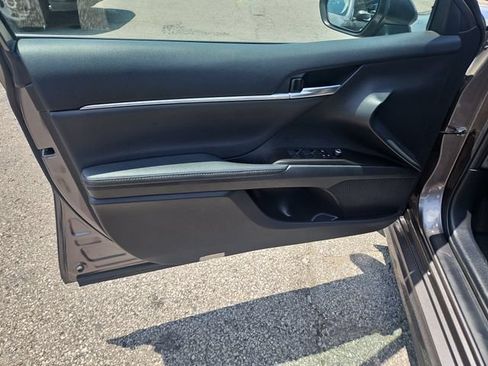 Used 2023 Toyota Camry XSE w/ Cold Weather Package FWD image 16