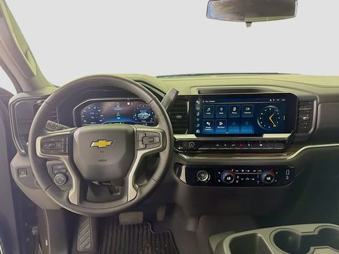 Used 2023 Chevrolet Silverado 1500 LT image 24