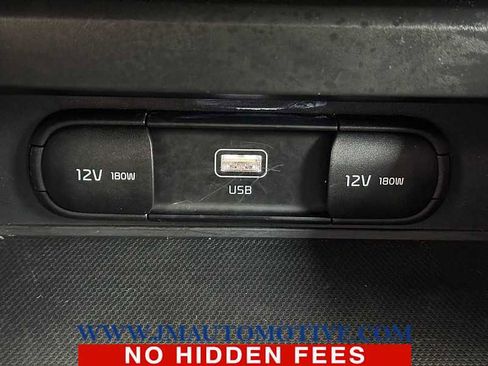 Used 2023 Kia Soul LX FWD image 32