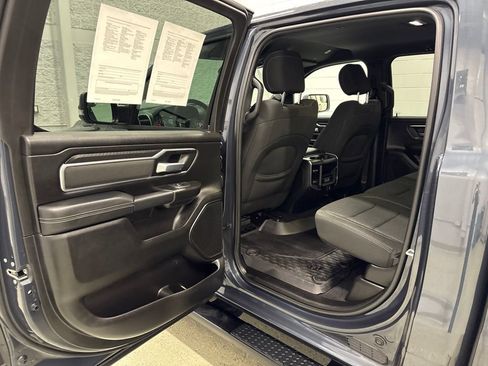 Used 2025 RAM 1500 Big Horn AWD/4WD image 29