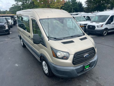 Used 2017 Ford Transit 350 XL image 7