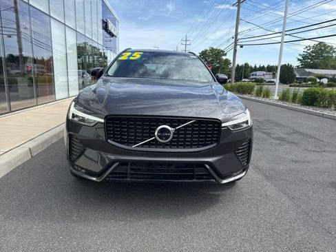 Certified 2025 Volvo XC60 B5 Plus AWD/4WD image 7