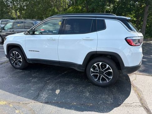 Used 2024 Jeep Compass Limited AWD/4WD image 5