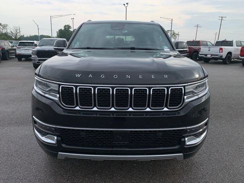 Used 2024 Jeep Wagoneer L Series II w/ Flexible Seating Group AWD/4WD image 15