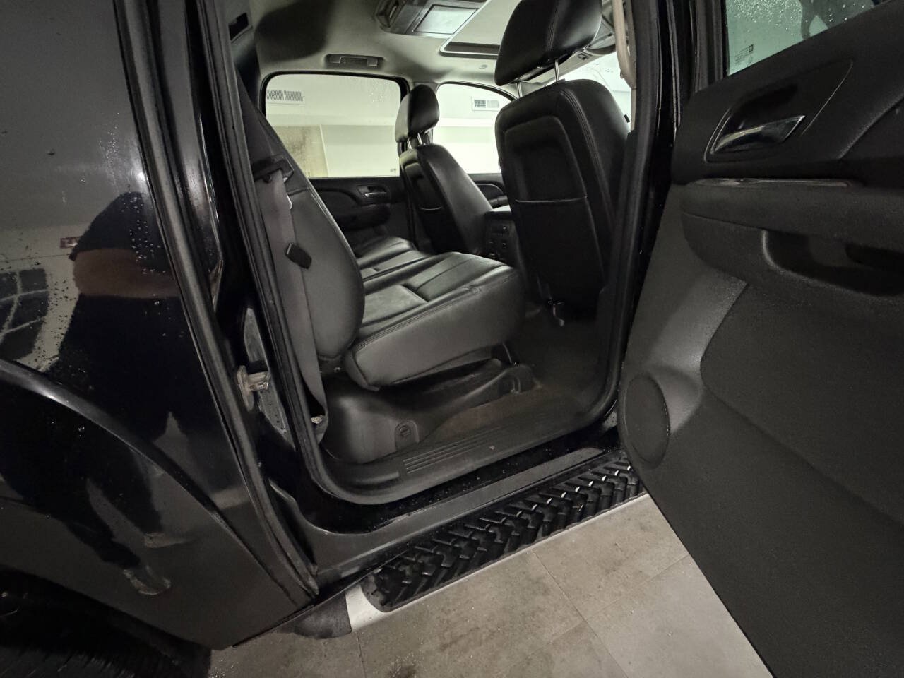 Used 2013 Chevrolet Avalanche LT w/ Suspension Package, Off-Road AWD/4WD image 19