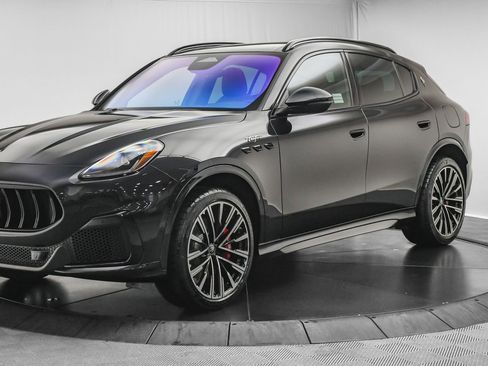 New 2025 Maserati Grecale Trofeo image 3