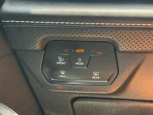 Used 2024 Volkswagen Atlas SE FWD image 27