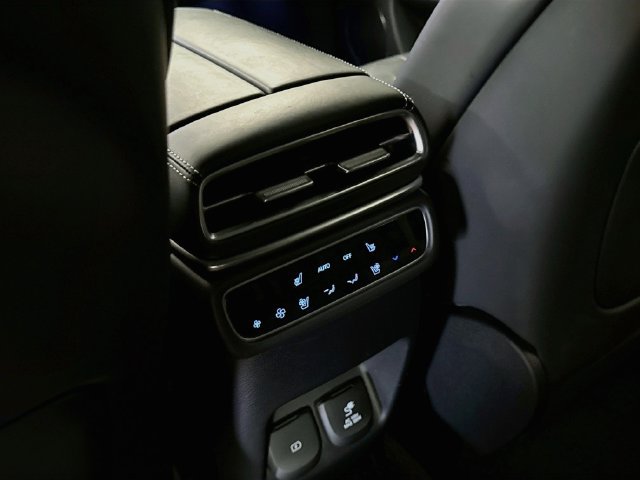 Used 2025 Genesis GV80 3.5T e-SC AWD/4WD image 27