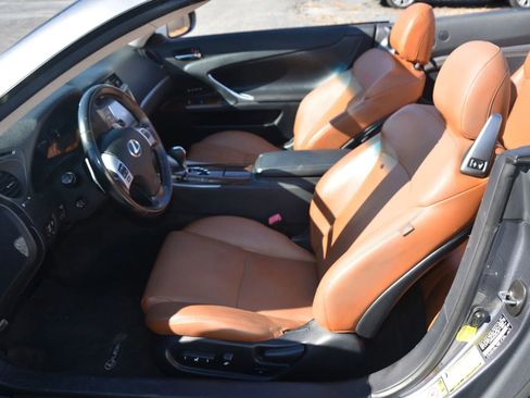 Used 2014 Lexus IS 250C w/ Luxury Package image 9