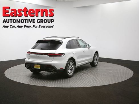 Used 2023 Porsche Macan T w/ Premium Package Plus image 42
