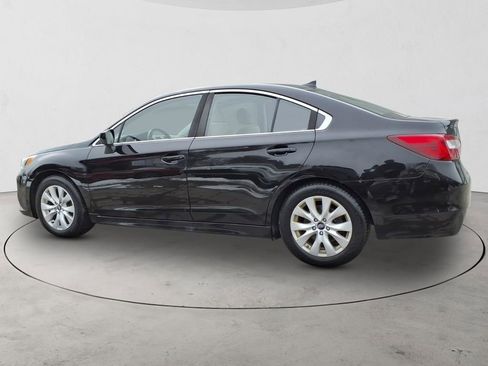 Used 2017 Subaru Legacy 2.5i Premium image 8